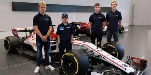 Petr Ptáček v nové Sauber academy ...
